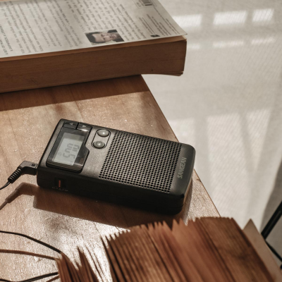 Sangean AM / FM Stereo Digital Tuning Pocket Radio - 14‐DT200X